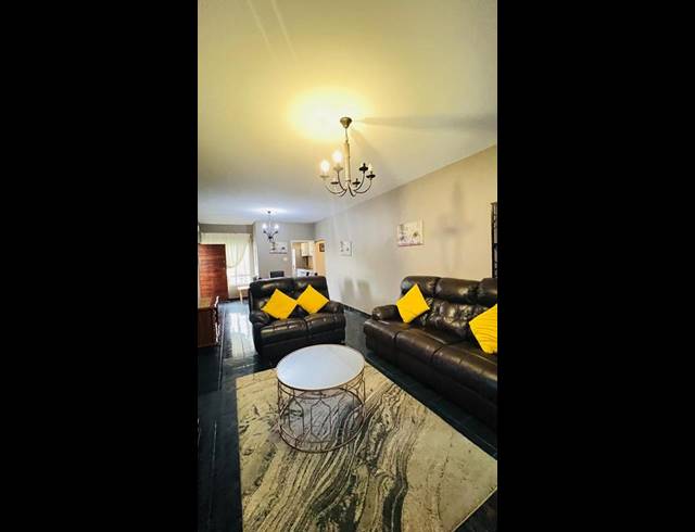 2 BEDROOM PROPERTY TO RENT IN MANORS